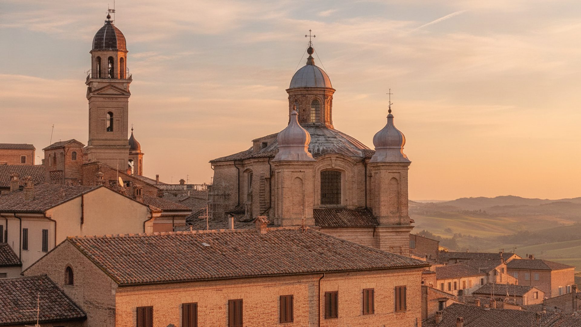 Fior di Loto Country & City — due alloggi a Macerata, campagna e centro, 